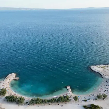 Sea View *